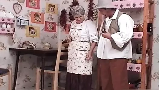 Macar gran ibolya içinde national clothes sikikleri ona torunu