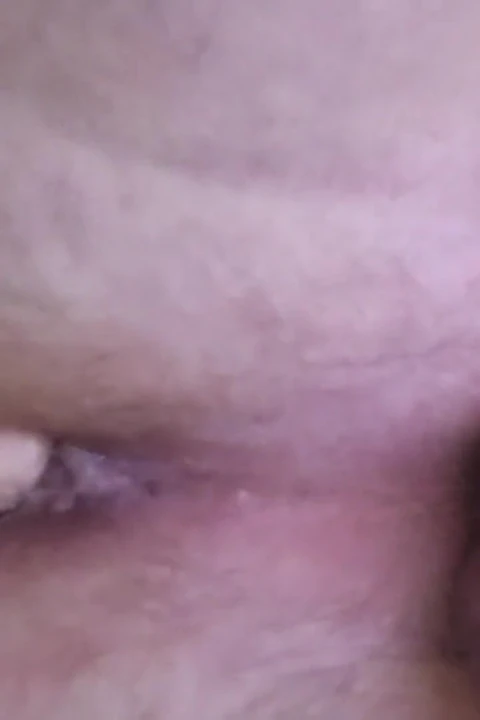 Götüme dildo sürmeyi seviyorum çok iyi