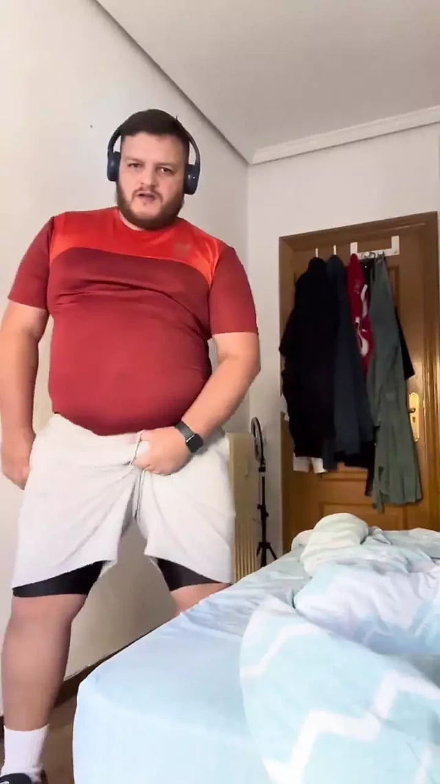 Spor salonundan tek başına elle muamele