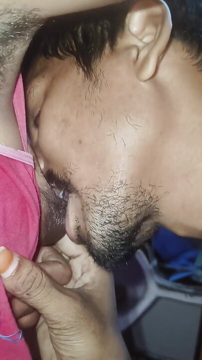 Telugu genç kız derin emiyor