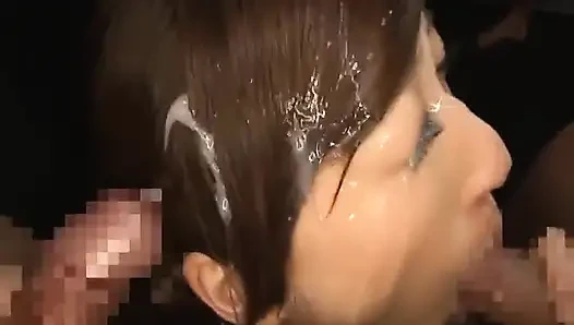 Kanhata Ichika'nın ilk Bukkake Deneyimi. Bir Yaz Arzu Kutlaması - 2