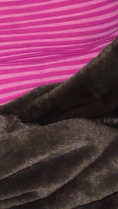 Kayınvalidem beni evinde seks yapmak için çağırıyor, kocası çalışıyor | Klip 1