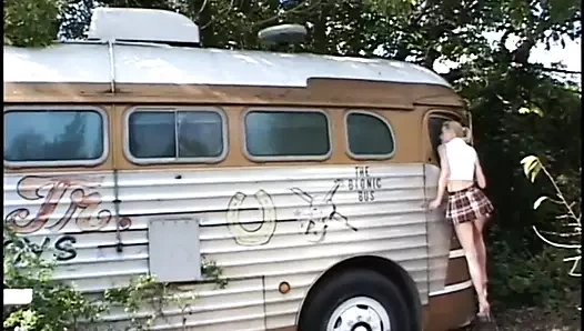 Kırmızı külot muhteşem sarışın kız bu şanslı züppenin büyük horoz binmek için seviyor