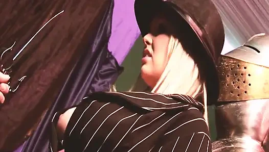 Şık üçlü seks sahnesi 2: sarışın ve esmer orta yaşlı seksi kadın zarif bir üçlü grup sekste sikişiyor ve boşalıyor