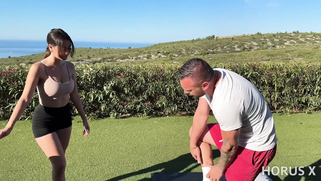 Büyük memeli merhaba Limoon yoga hocasını sikiyor