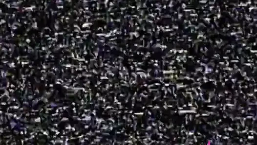 Gianna havuz kenarında iki bbcs alır