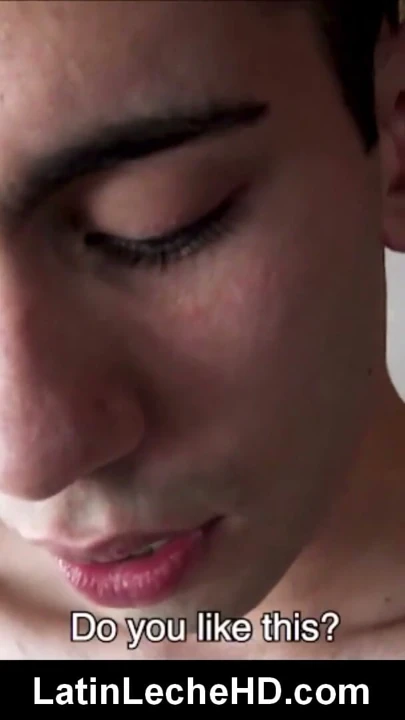 genç latino twink amatör gay için ödeme | Klip 1