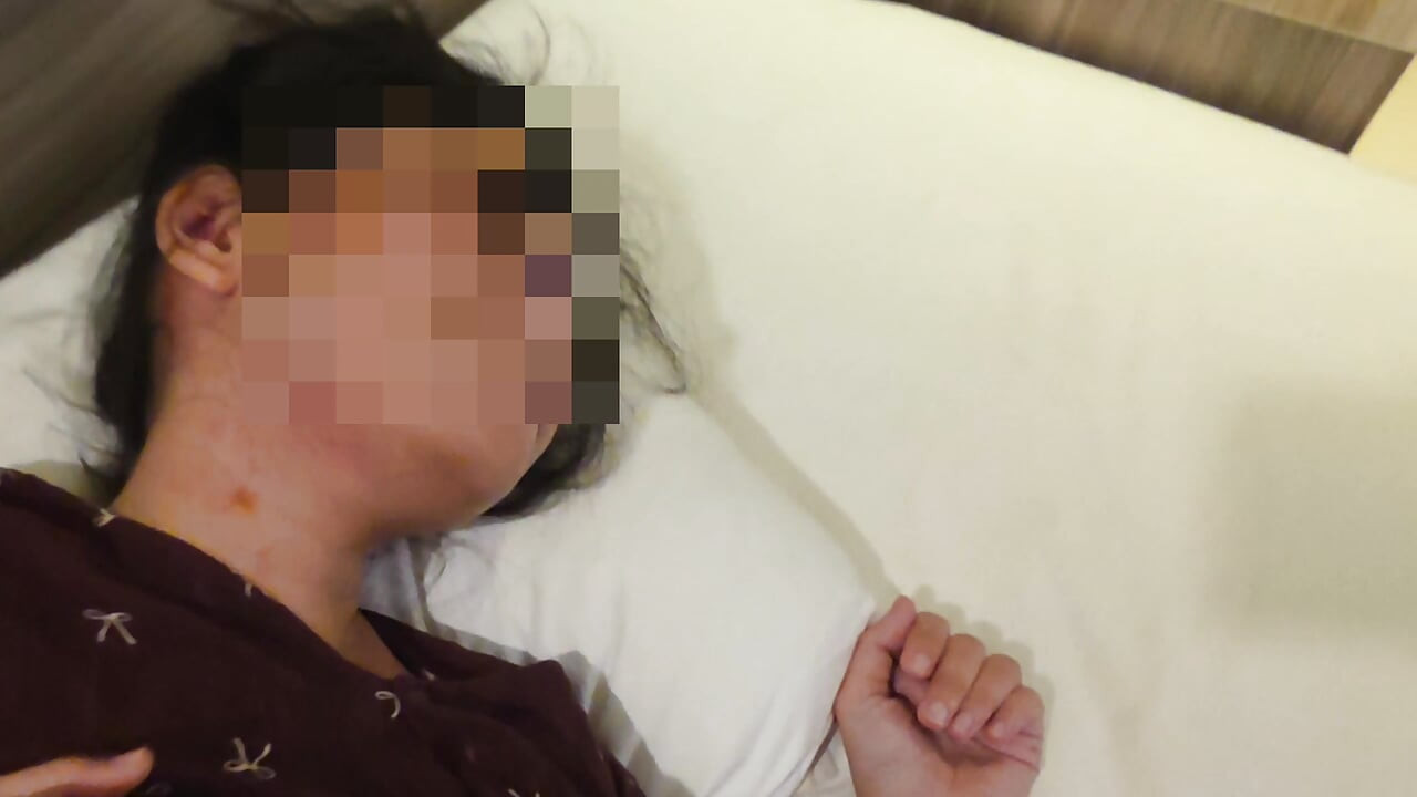 Ofis arkadaşının kız arkadaşı emmeye dayanamıyor
