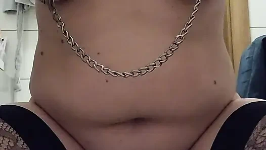 Asa ile yoğun dildo binme seansı, orgazmla bitiyor