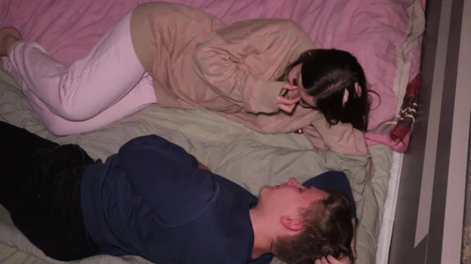 BİR PARTİDE YAKALANDI MEMELERE DÖKÜM