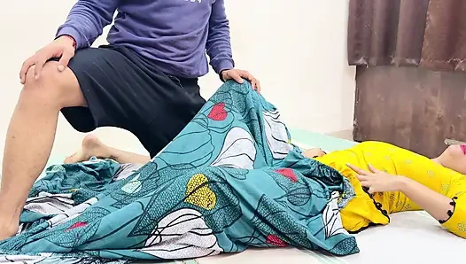 Üvey anne yanlış hapı alıyor ve sonunda ona cinsel artırıcı veriyor