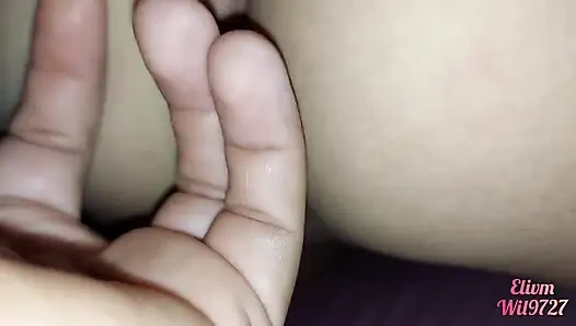 Üvey kız kardeşimle ilk sikiş