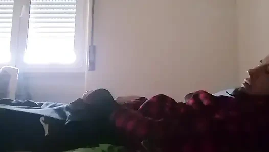 Sadece uyanıyorum ve mastürbasyon yapıyorum