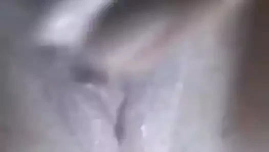 kız arkadaşım benim için mastürbasyon yapıyor