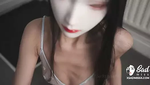 Sadmiss sevgilisine hj veriyor, böylece yüzüne boşalıyor - Asyalı sürtük!