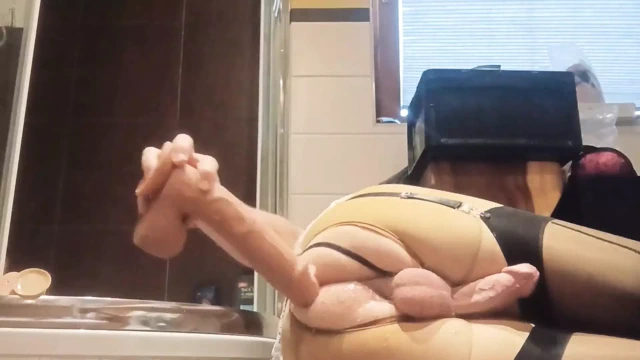 Sissygasm eller serbest boşalıyor şişman dildo