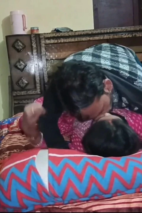 Indian Virgin Girl Ponded Hard by Boyfriend 1