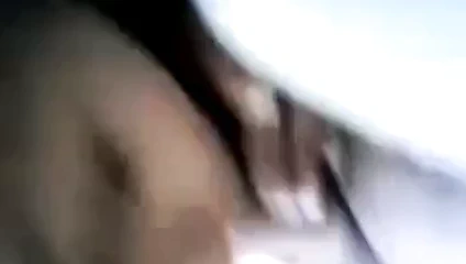 Arap kız emme bf içinde araba