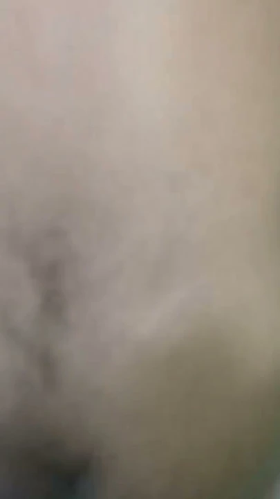 Üvey kız kardeşim beni ziyaret ediyor. Seks sonrası Hintli desi chudai Müslüman tesettürlü kadın üvey erkek kardeşini emiyor&amp;#039; s Dick | Klip 1