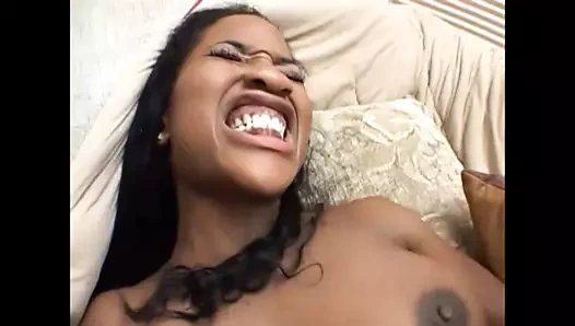 Siyahi prenses için büyük beyaz yarak - sahne #03