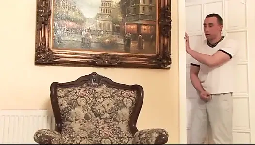 Büyük memeli tombul orta yaşlı seksi kadın sikişiyor