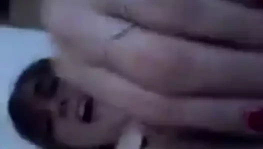 Kocası için mastürbasyon yapıyor