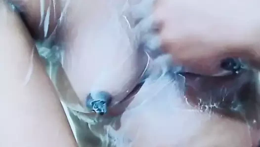 Göğüsler masaj ve kendini presleme bu çok seksi part3