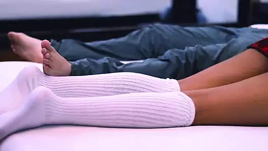 Komşu ve binada çekim yapan fotoğrafçı.