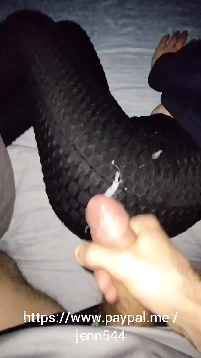 Naylon çorap fetişi, tayt boşalması