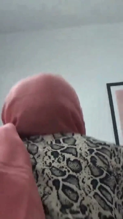 18 Years Old Iranian Boy Fucked His Big Ass Stepmom While Daddy Is Not Home | Clip 3