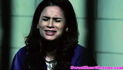 Jail les pussylicking and scissoring callmate