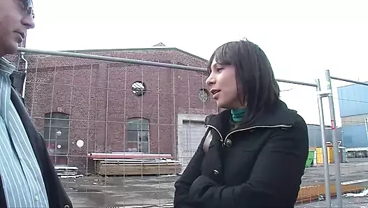 Amcık sikişi mastürbasyon yapan olgun yarak emiyor