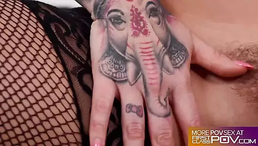 Monique Alexander sert seksten inlemeyi durduramıyor