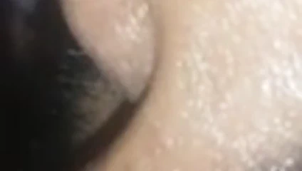 Desi rekha yenge emmek kedi