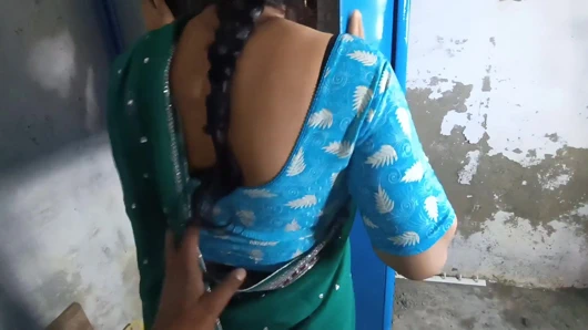Very beautiful sister-in-law has sex with her brother-in-law before going to the mother's house in clear Hindi voice.