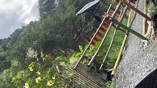 Arkadaşımla sikişiyorum