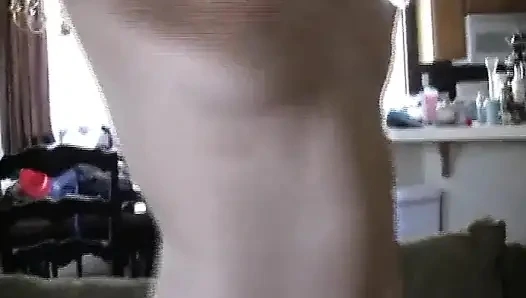 Porno inek: Katie: mor oyuncak