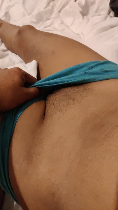 Hintli kız yaz aylarında amını siktiriyor - viral sızdırılmış mms videosu