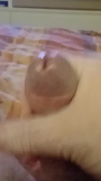 Сногсшибательный момент из "Мой бойфренд играет со своим маленьким членом и ждет мою мокрую задницу"