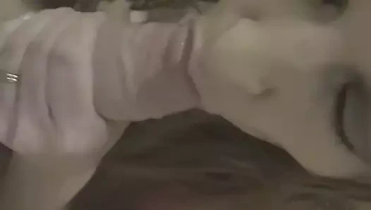 Yarağımı yalıyor