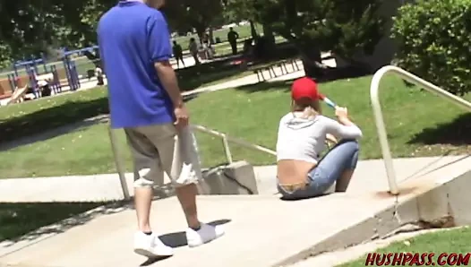 Sıcak sarışın pawg becerdin içinde the göt