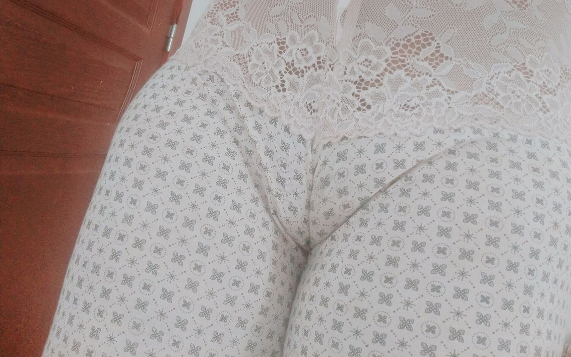Masturbation in pantyhose