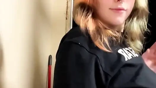 yıldızı sigara içiyor