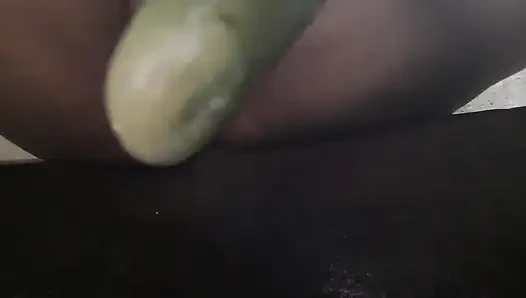 Hintli çiş pornosu