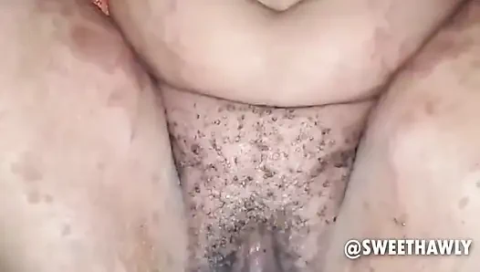 Üvey kız kardeşimin anal sikini sikiyorum, beni baştan çıkarmak için odama geldi