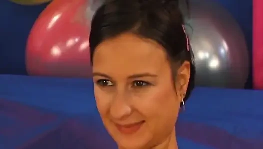 Prag'da Gerçek Bir Porno Setinde Derin Anal - (Bölüm #01)