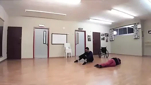 Olgun tekerlekli sandalye dansı