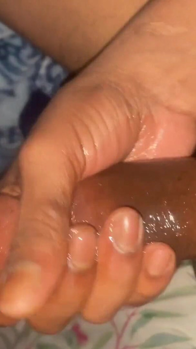Gand dedo mujhe mera land ko gand chaiye Hintçe ses desi oğlan büyük yaraklı seks | Klip 1