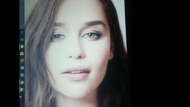 Emilia Clarke döl haraç mega boşalma haraç derlemesi