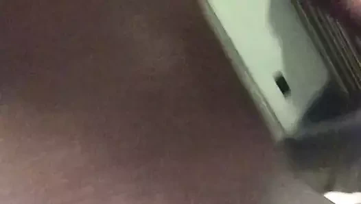 Erkek kardeşim kız arkadaşıma geri çekim vermek